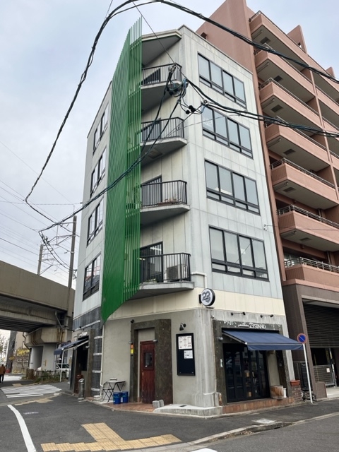 ＥＡＳＴビル