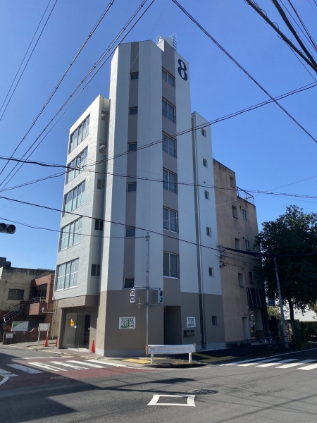 ８番ビル東白壁