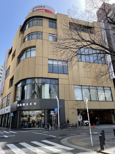 ＳＡＫＡＥ　ＰＬＡＣＥ